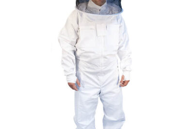 Best Bee Suit Guide: Full-Body vs Ventilated Options